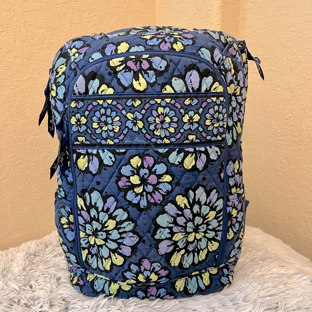 Vera Bradley Backpack Great size for all!
